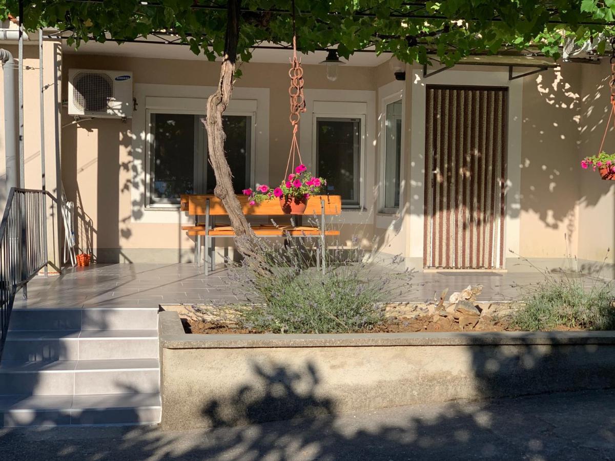 New Apartment Ema I Krk Town Bagian luar foto