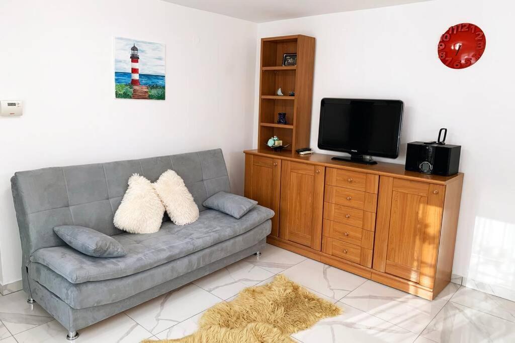 New Apartment Ema I Krk Town Bagian luar foto